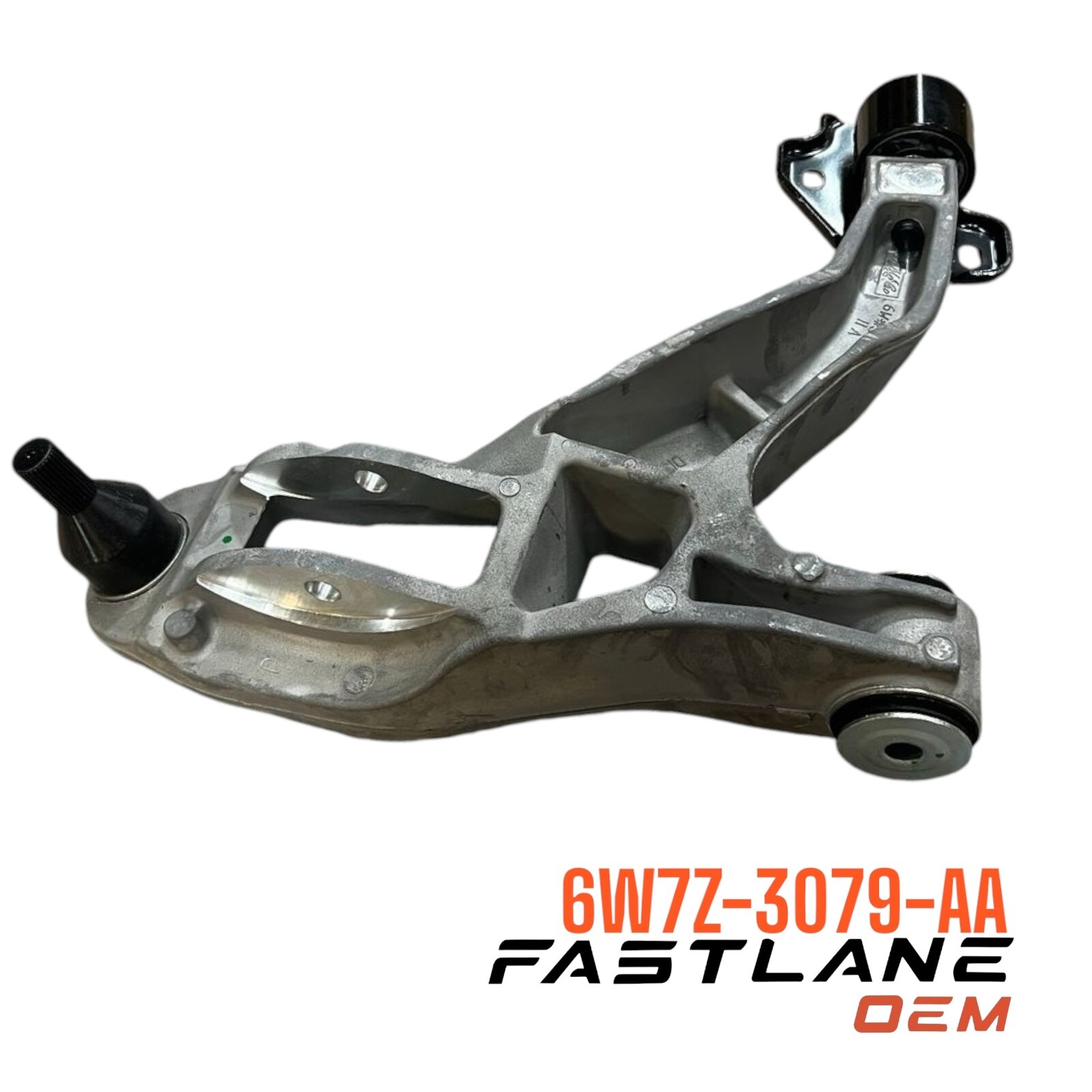 ローズ 2004-2006 FORD CROWN VICTORIA FRONT LEFT SUSPENSION ARM NEW