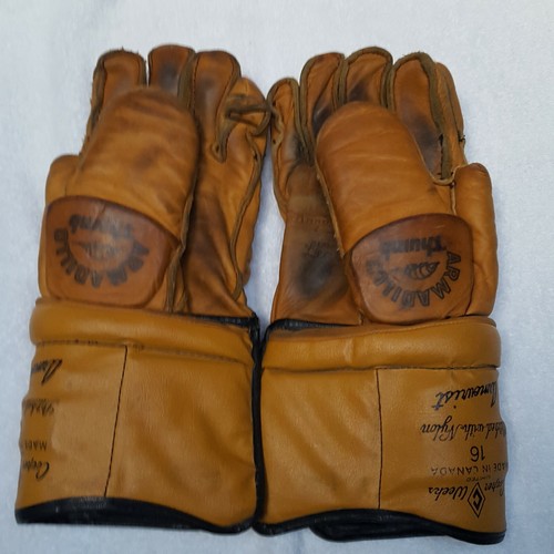 Vintage COOPER WEEKS Professional Hockey Gloves 16 Armadillo Thumb Solid Cowhide