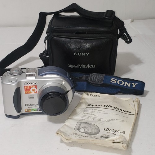 SONY MVC-CD200 CD Mavica デジタルスチルカメラ Amazon.com : Sony MVC-CD200 Mavica 2MP Digital Camera with