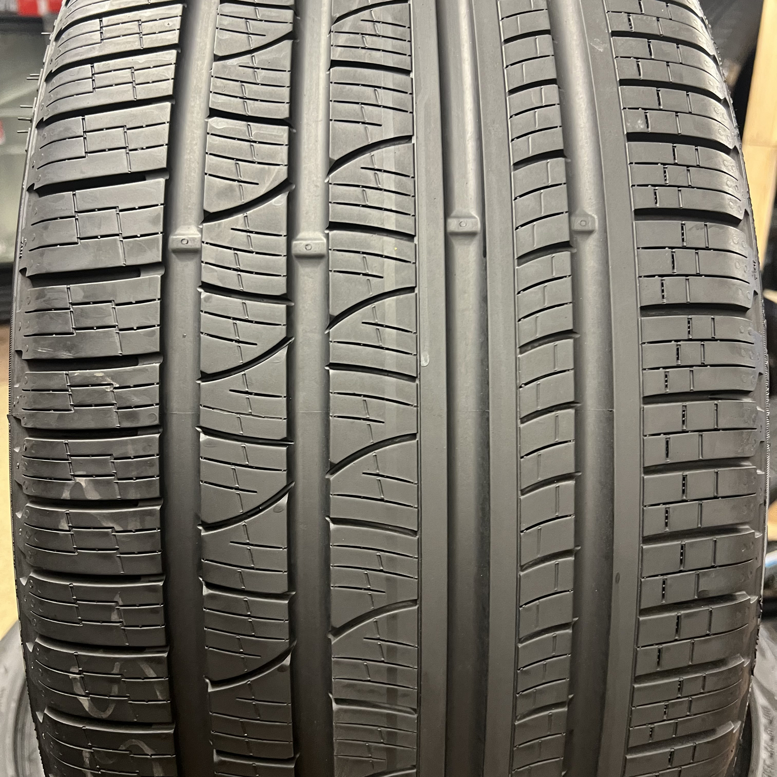 HIGH TREAD TIRE 1 LikeNEW Pirelli Scorpion Verde All Season 295/35R21 295/35/21