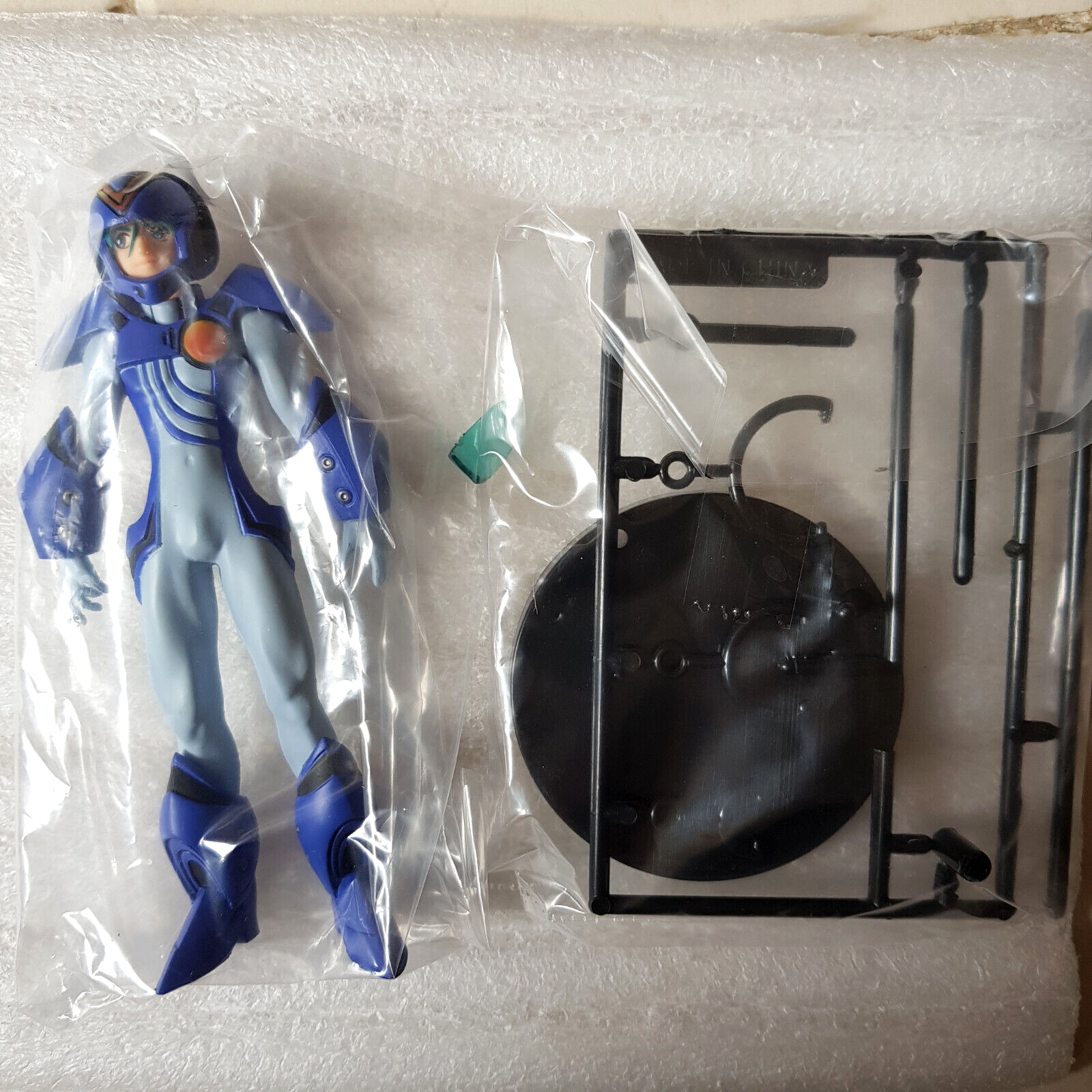 マクロス QUEADLUUN-RAU MAXIMILIAN JENIUS Yamato's Battle Suit Queadluun-Rau Maximilian Jenius | An