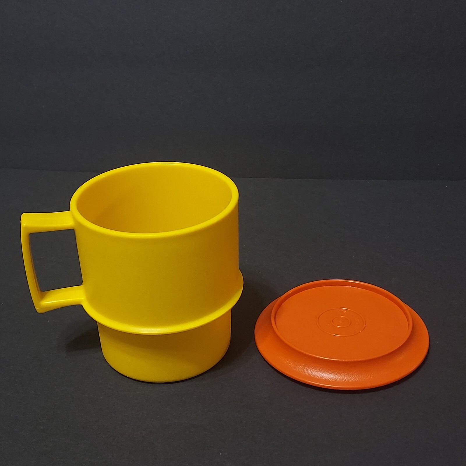 Tupperware 12点 Amazon.com | Tupperware Tabletop 12 Count Tumbler Cup Set in