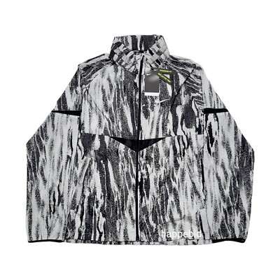 BRAND NEW Nike Windrunner Wild Run Jacket Hoodie DA1161-077 Men L Fast Shipping