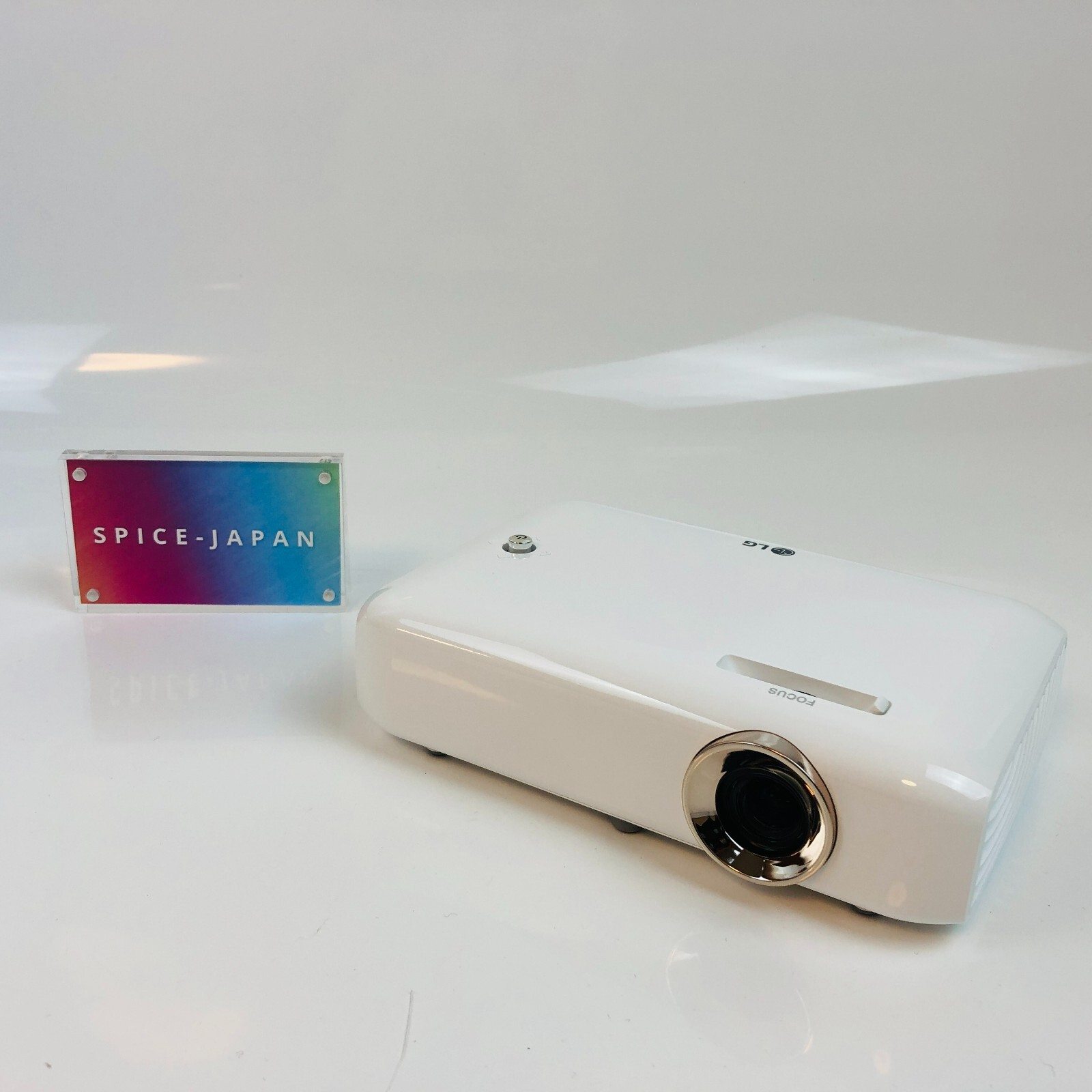 LG Minibeam Projector Electronics PH550G White Tested Used LG Minibeam Projector Electronics PH550G White Tested Used