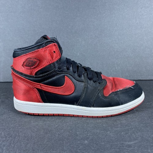 Nike Air Jordan 1 Retro High OG Satin Bred FD5304-061 Kids Nike Air Jordan 1 Retro High OG Satin Bred FD5304-061 Kids