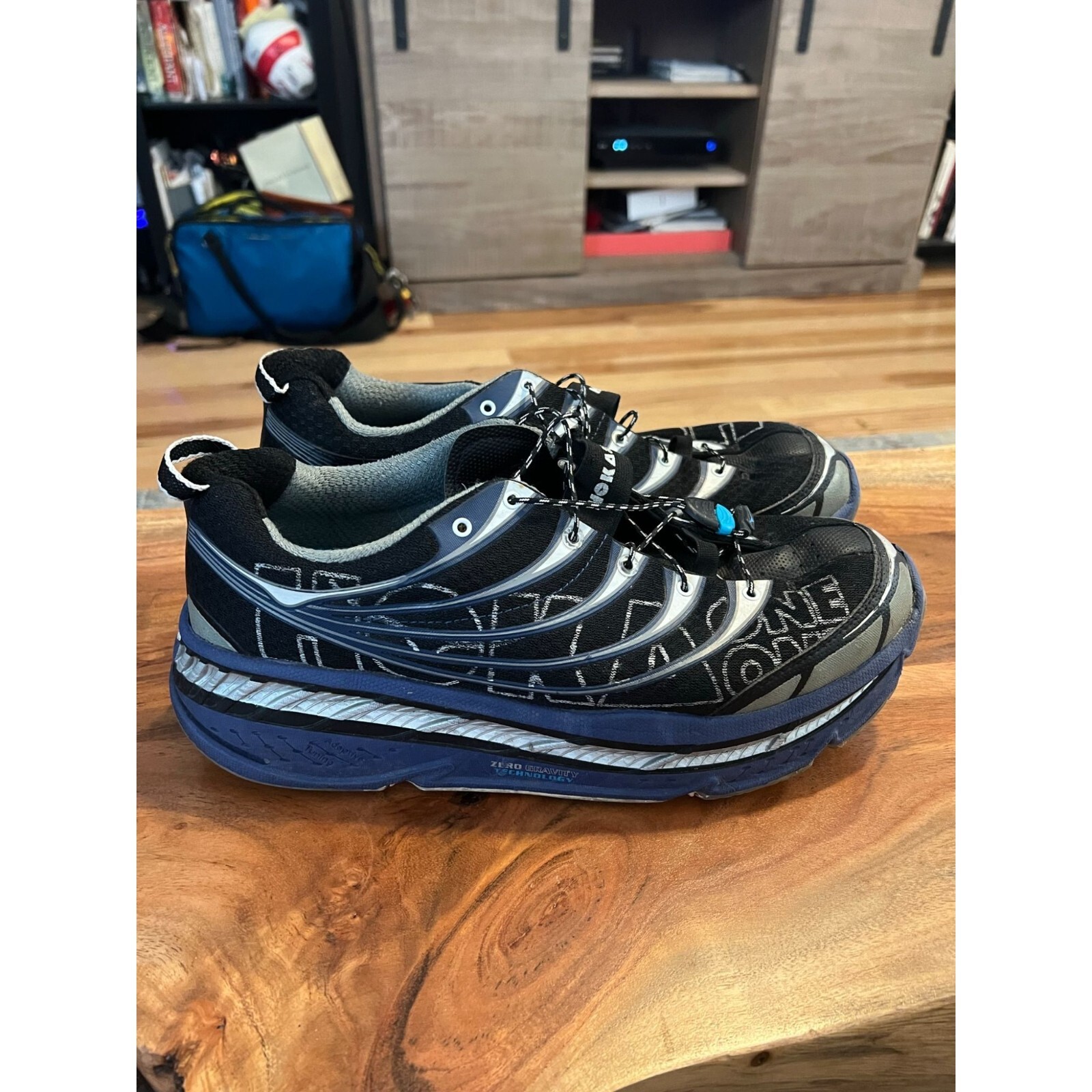 美品 HOKA ONEONE Amazon.com | HOKA ONE ONE | Women's, Bondi 8 Road Running