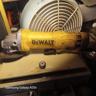 DEWALT DWE4011 18V Angle Grinder