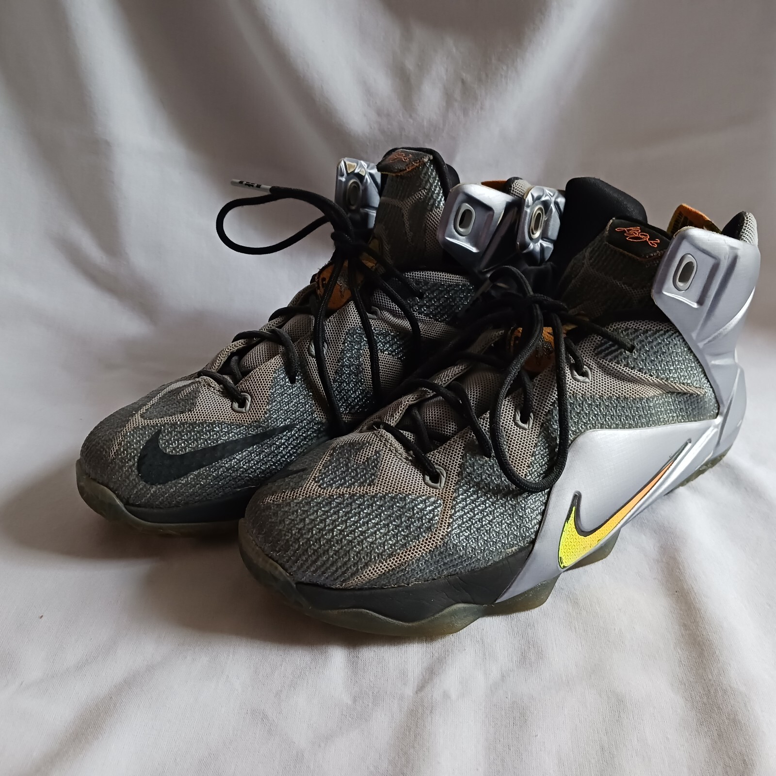 Nike LeBron XVIII size 12 メンズ Amazon.com | Nike Boy's Lebron XVIII (Big Kid) Black