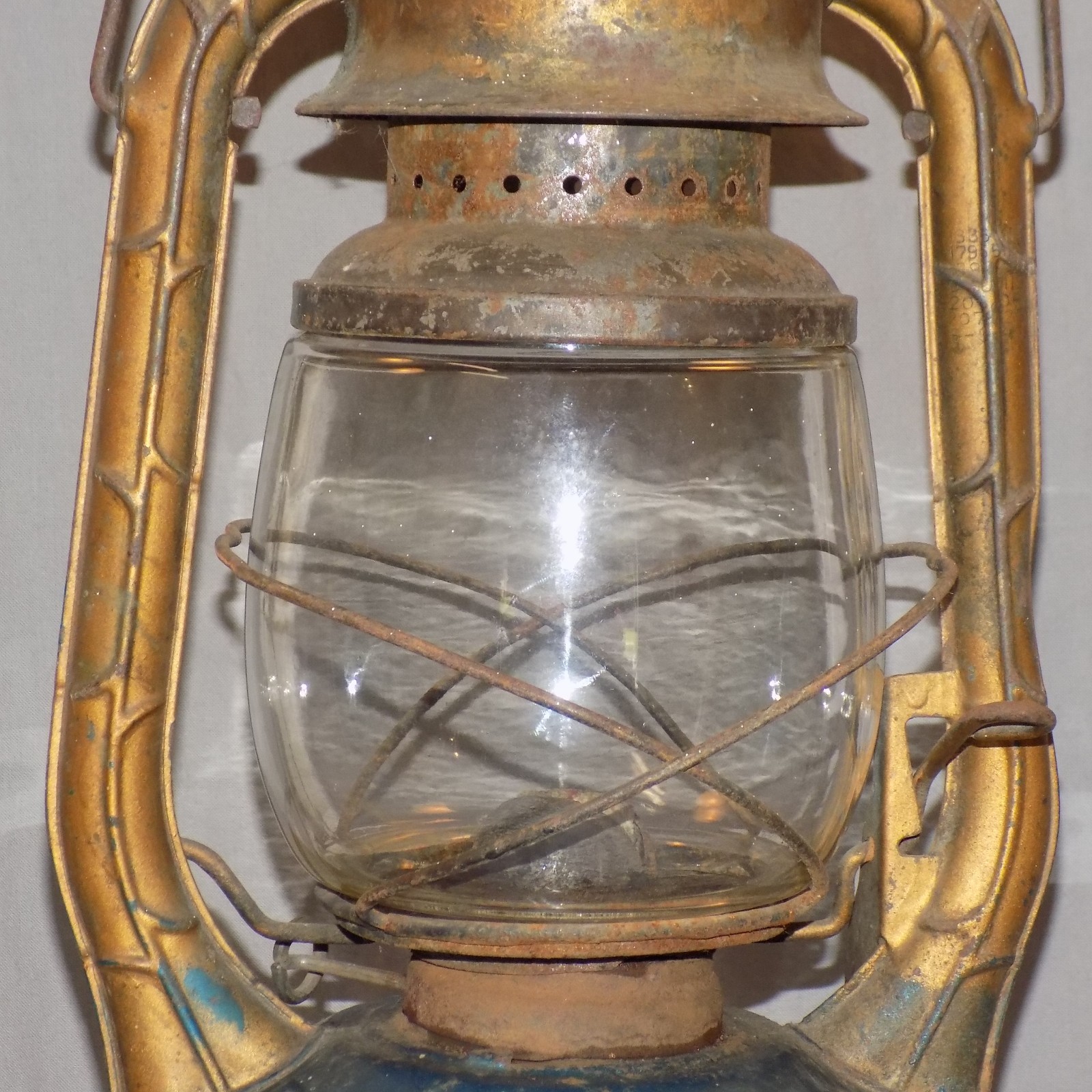 Vintage Dietz No. 2 D-Lite Kerosene Lantern  Dietz N. Y. USA
