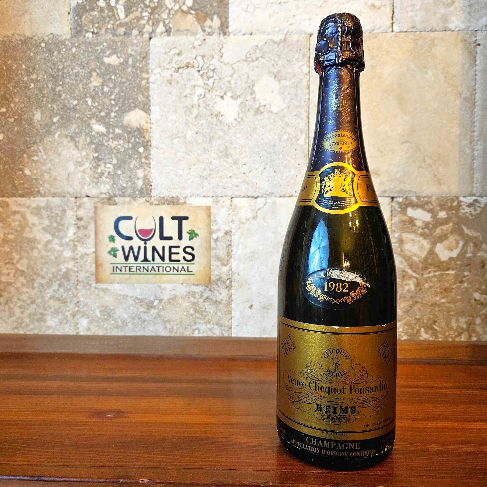 Veuve Clicquot Ponsardi ホワイト 750ml Veuve Clicquot Ponsardi ホワイト 750ml Veuve Clicquot