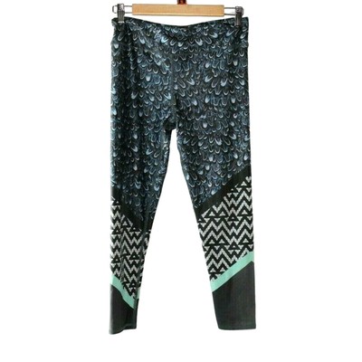 Evolution and Creation Activewear Capris Abstract Feathers Athleisure Yoga