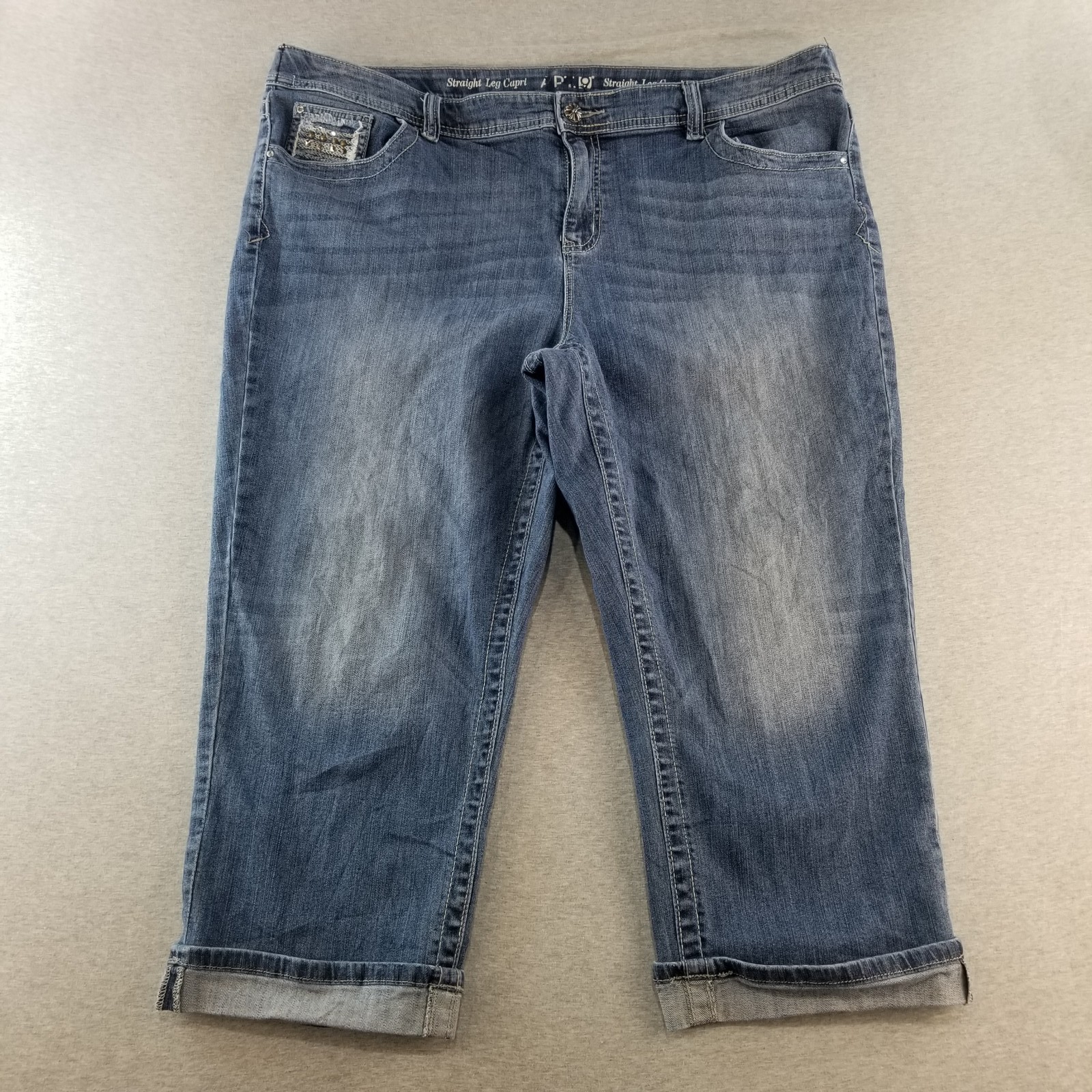 Apt. 9 Jeans Women's Sz 20W Blue Wash Straight Leg Capri Indie Studded Detail