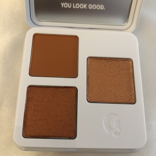 Glossier Monochromes Essential Eyeshadow Trio Shade Mesa 3.9g NIB