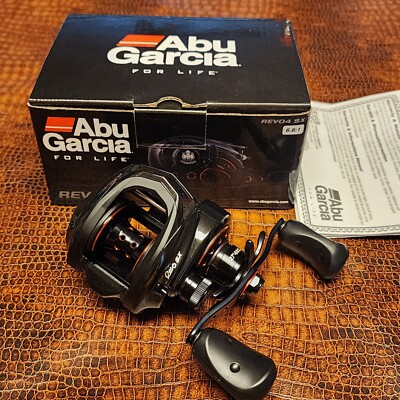 Abu Garcia Revo4 SX-Right Hand 6.6:1 Low Profile Baitcasting Reel New w/ Box R1