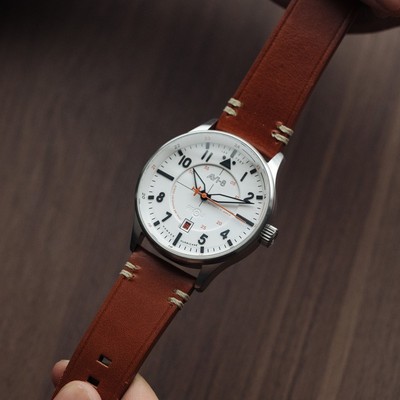 Pre-owned Avi-8 Hawker Hurricane Kent Newton White Dial Automatic Av-4094-01 Mens Watch