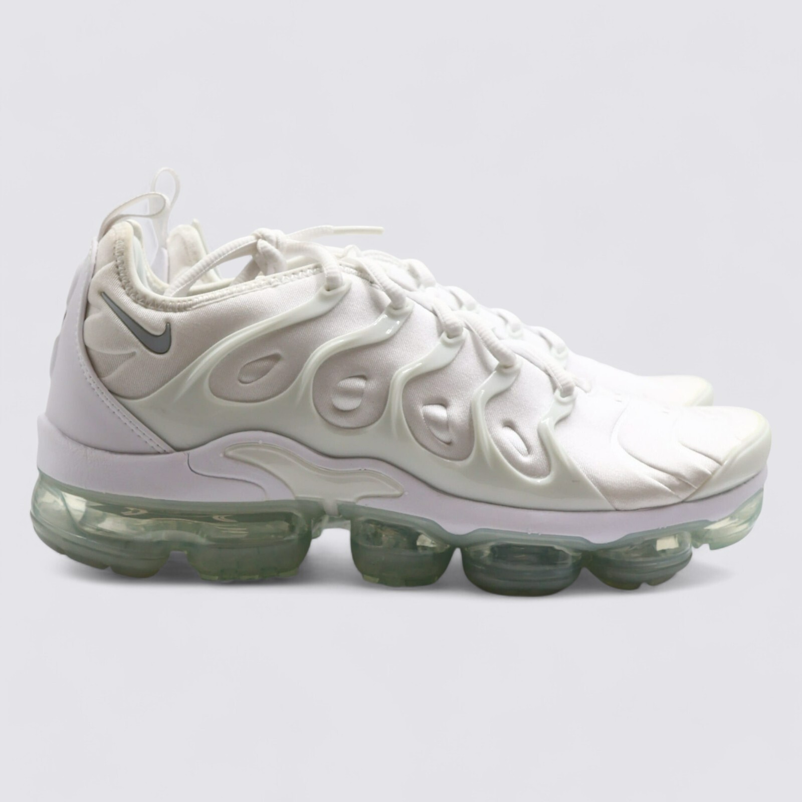 Nike Men's Air VaporMax Plus Lifestyle Shoes Sneakers Size 9