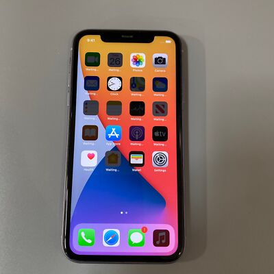 Apple iPhone 11 - 64GB - Unlocked (Read Description)