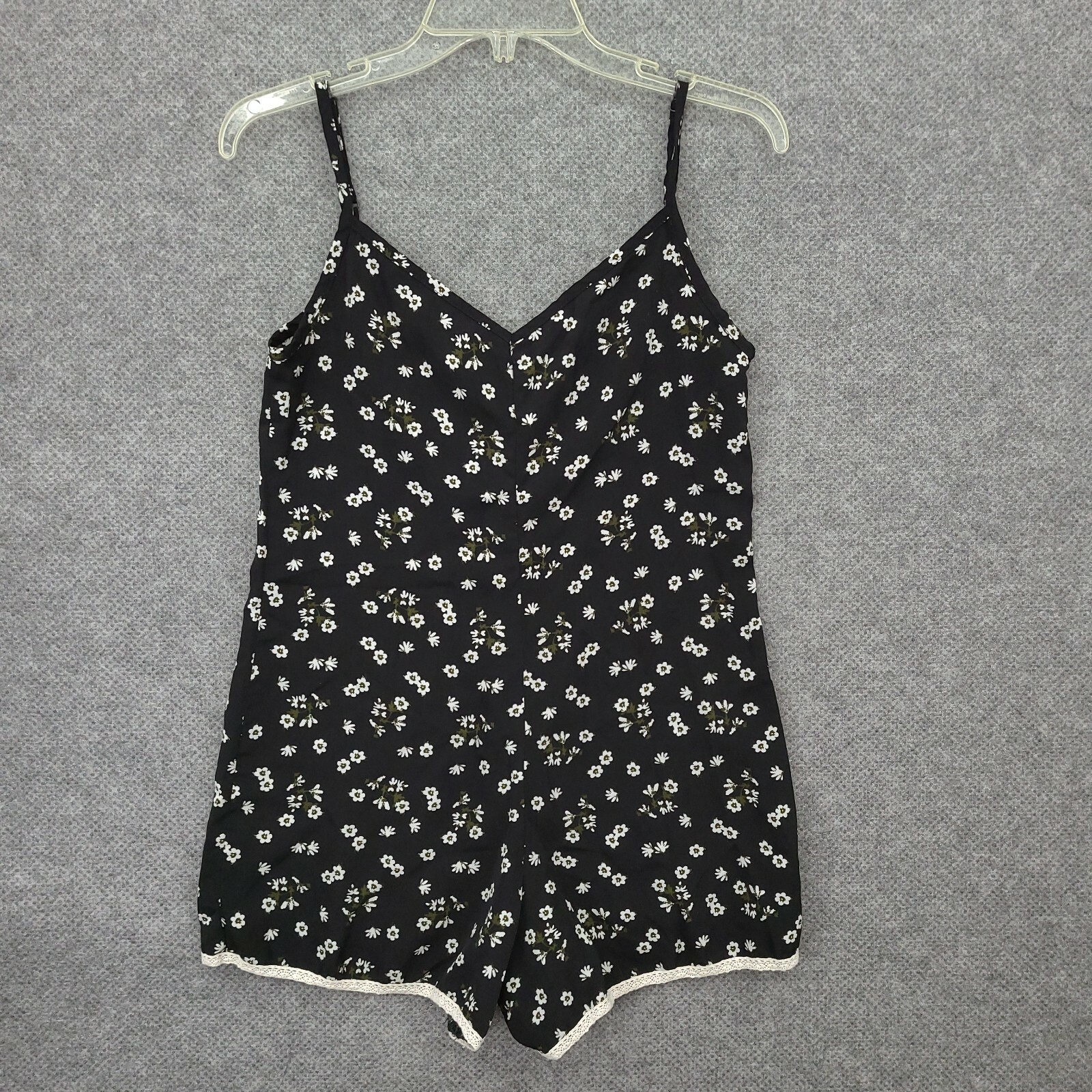 アリシアスタン　 Floral Cozy Cami Romper s Floral Cozy Cami Romper White Lサイズ - メルカリ