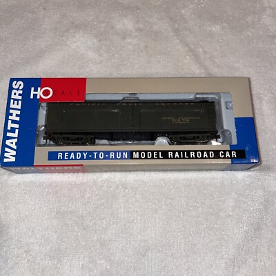 Walthers HO #932-5472  50' Wood Reefer w/Bolted Pedestal Truck PFE #726 NOS/NIB!