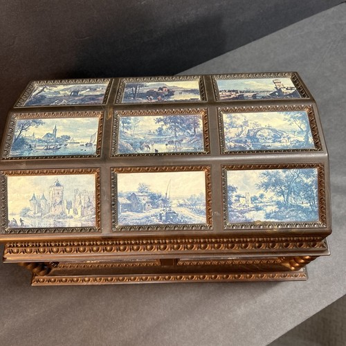 * vintage music box ୨୧ * 夢のような オルゴール (a) $_57.JPG?set_id=880000500F