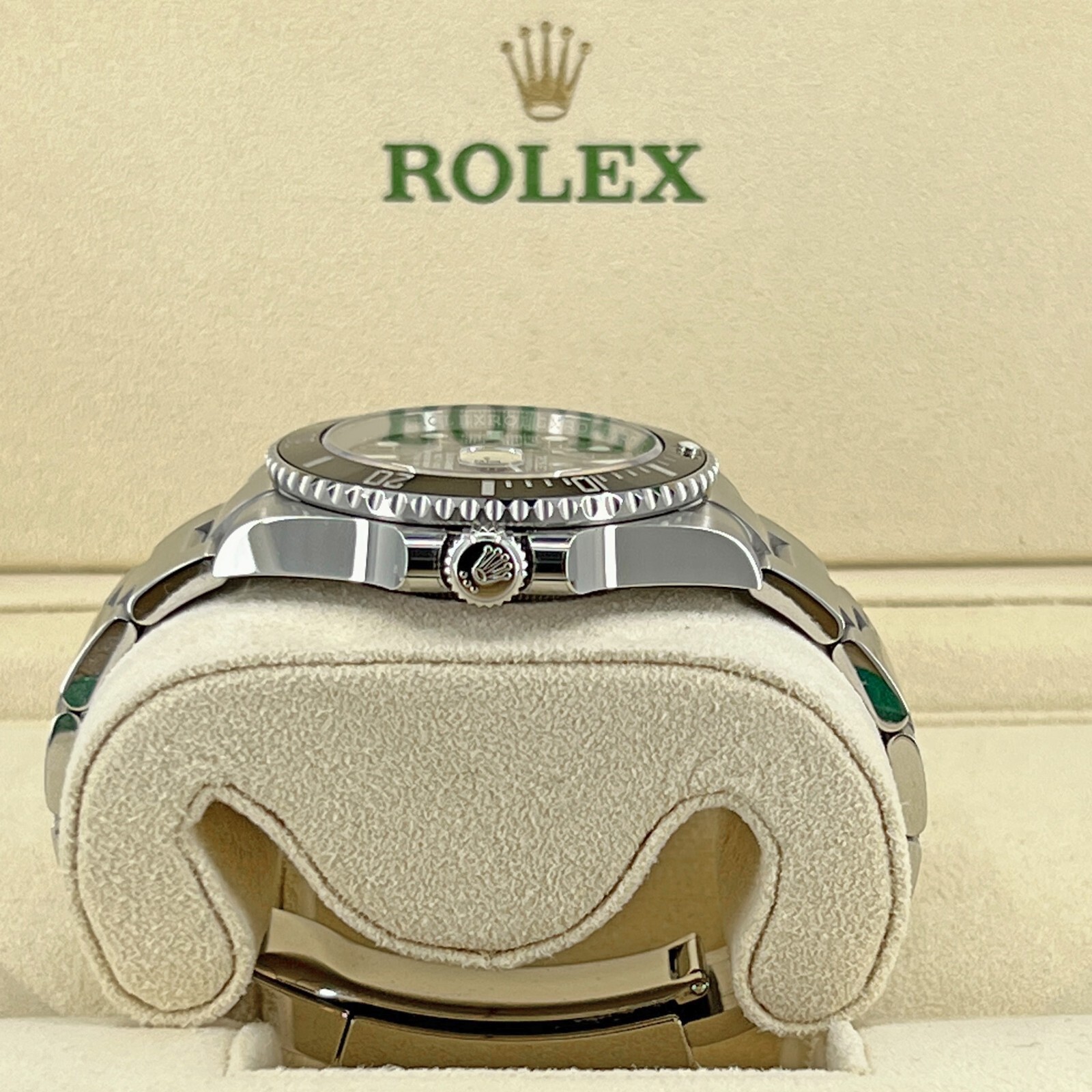 Pre-owned Rolex Fresh 2024  Submariner Date 41, Black Bezel, 126610ln, Unworn, Complete