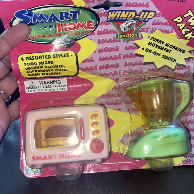 Vintage Smart Home Appliances Wind Up Toys Blender Microwave Vacuum~NIP