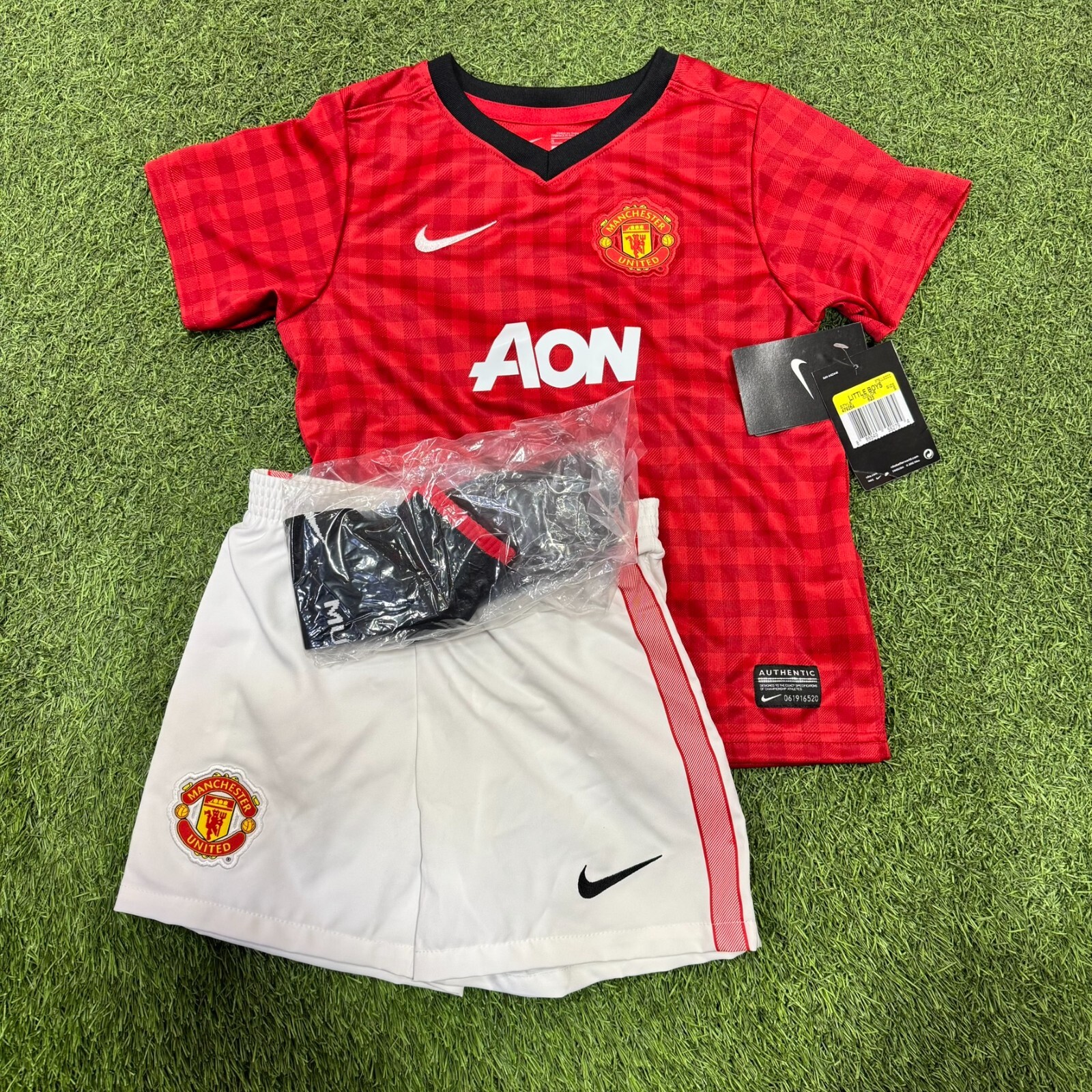【未使用品・タグ付き】Nike Manchester United ホワイト NIKE MANCHESTER UNITED Shirt White | GPS Vintage