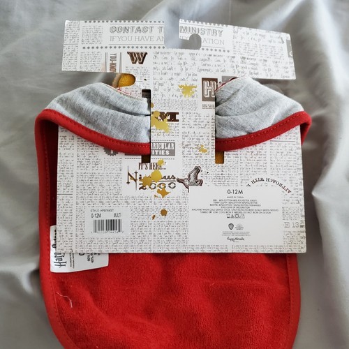 Harry Potter "Little Wizard" 2 Piece Bib and Sock Set Grey