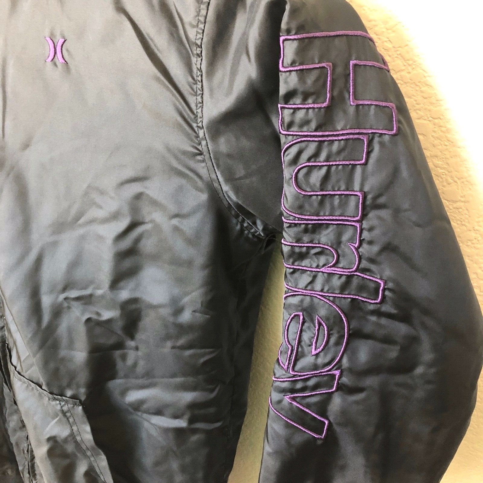 Hurley Kids Size XL Jacket Spell Out Sleeve Water Repellent Winter Jacket, Black