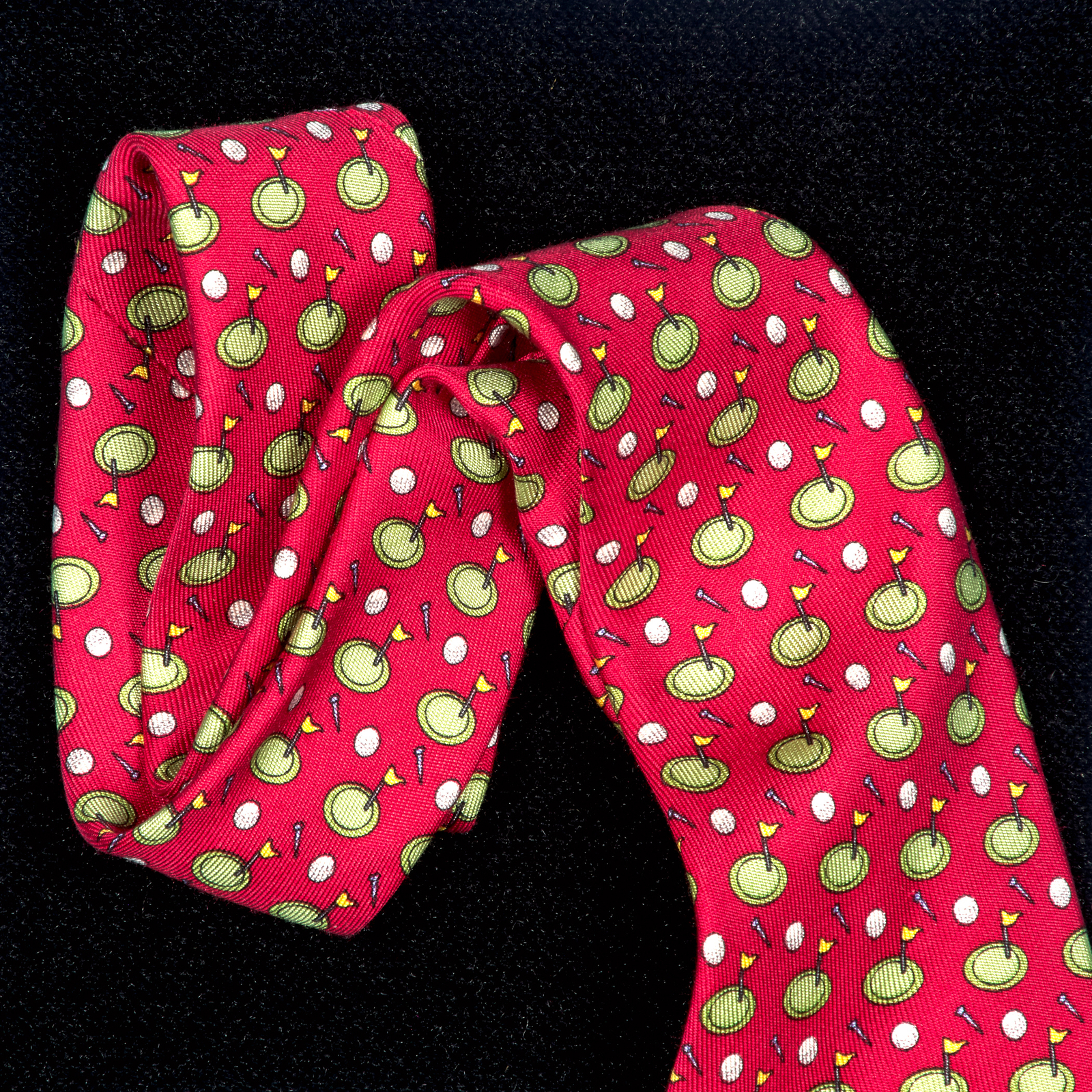 Vineyard Vines Tie Golf Putting Greens Balls on Cherry Red Silk Twill USA