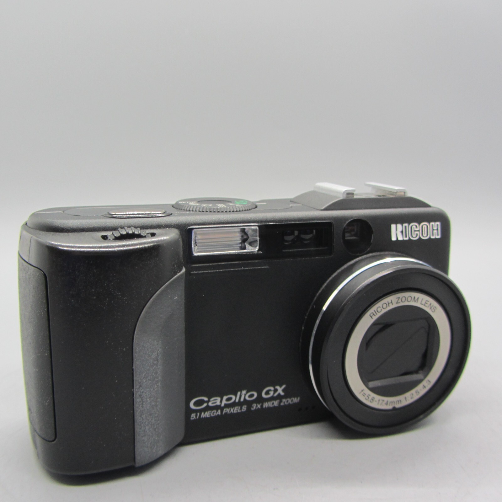 RICOH Caplio GX CCD オールドコンデジ 単三電池駆動 RICOH Caplio GX CCD オールドコンデジ 単三電池駆動｜m.drogi
