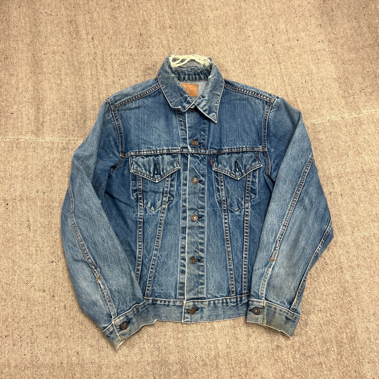 60s USA Levi’s BIGE 70505 denim jacket s-l400.jpg