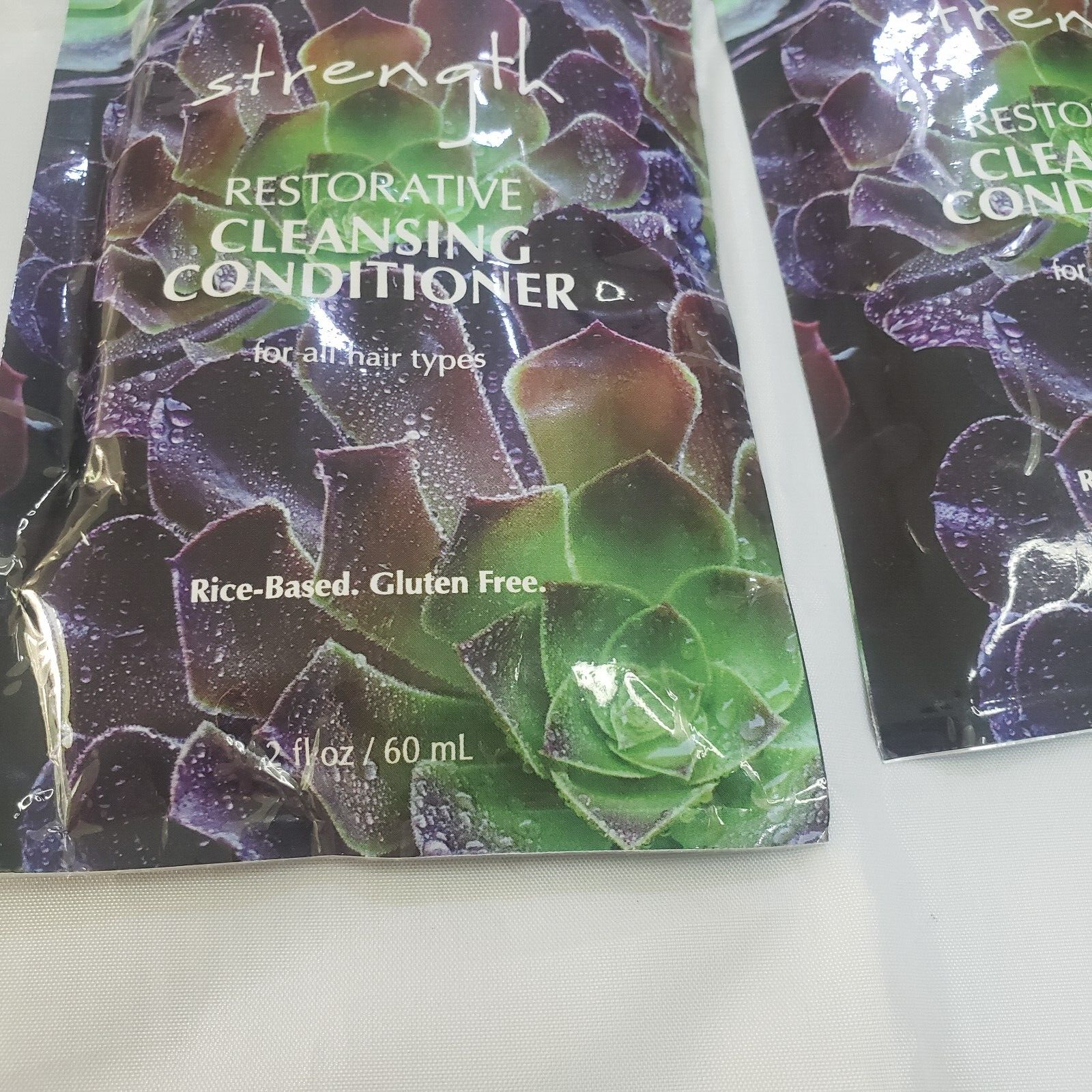 2x WEN by Chaz Dean STRENGTH Restorative CLEANSING CONDITIONER 2oz Ea PACKET NEW