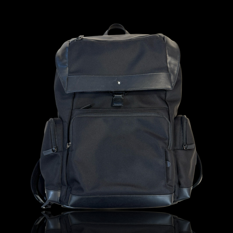 Montblanc *Nightflight* Rucksack / Laptop Fach / Regenschutz / Rfid-Schutz / -68