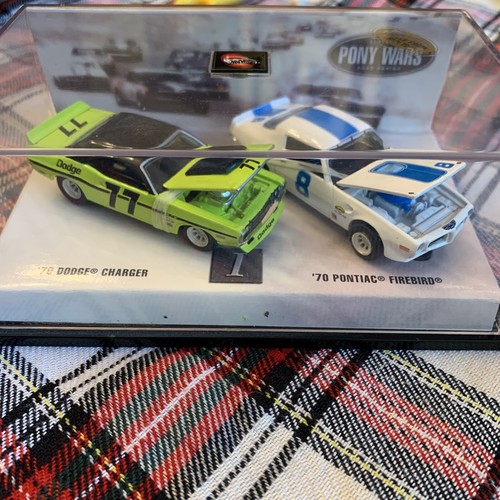 Pony Wars 1  1970 Dodge & ‘70 Pontiac Firebird 2 Car Box Set