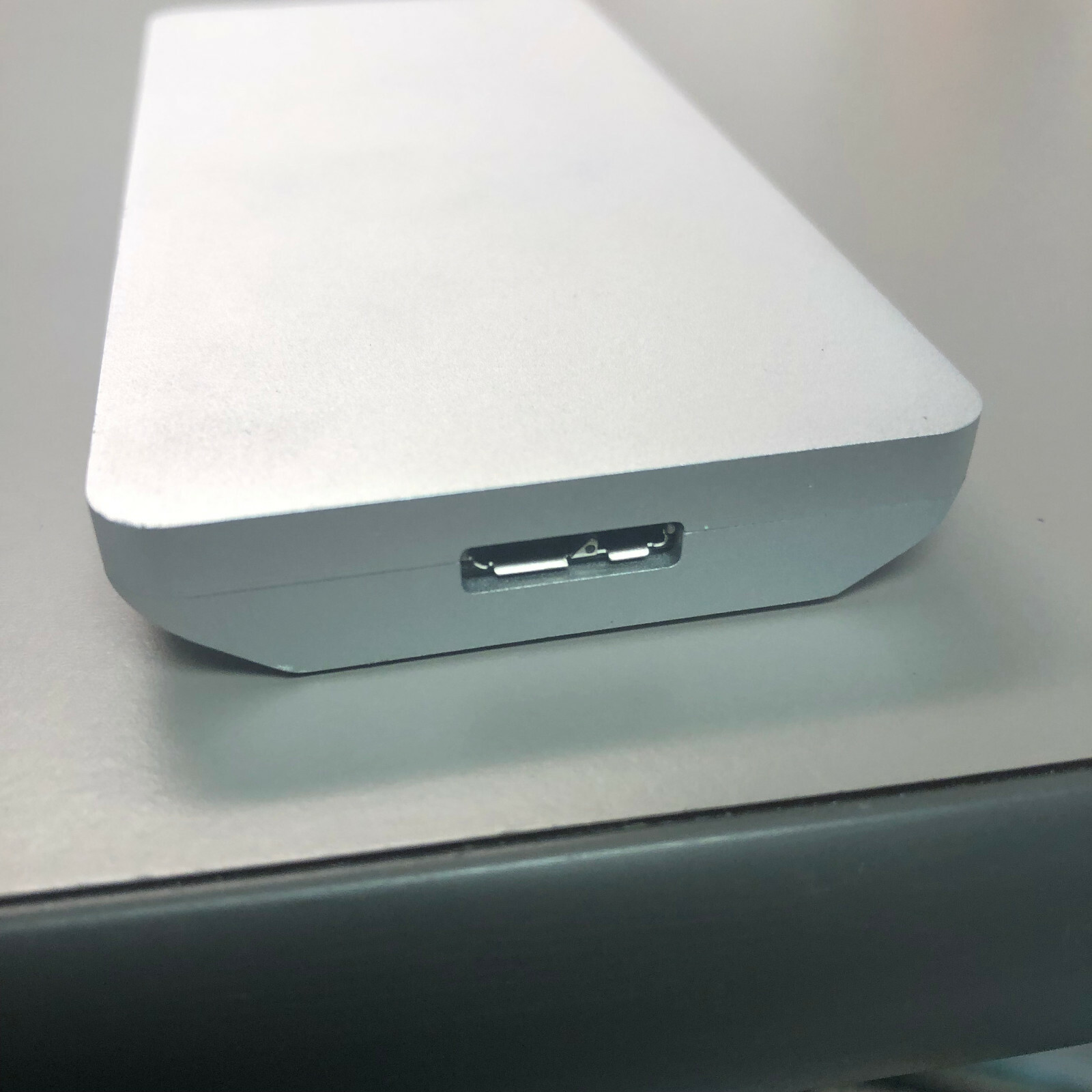 OWC Envoy Pro Portable Enclosure Bus-Powered, USB 3.1, for MacBook Pro or PC