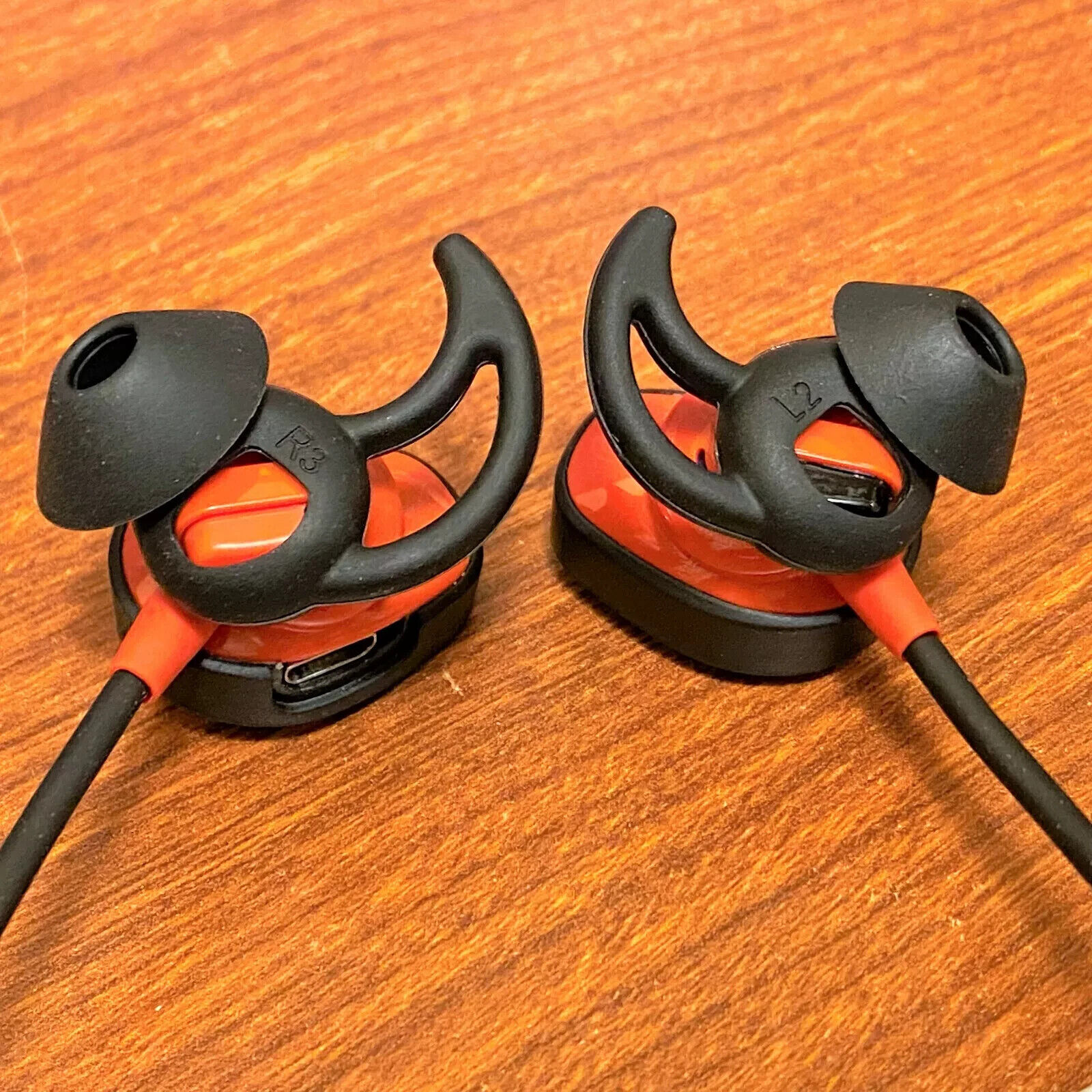 Bose Soundsport Pulse Wireless Headphones Earbuds -READ- | eBay Bose Soundsport Pulse Wireless Headphones Earbuds -READ- | eBay
