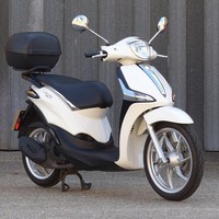 2022 Piaggio Liberty 125 ABS – Stylish, Easy, Economical Everyday Transport