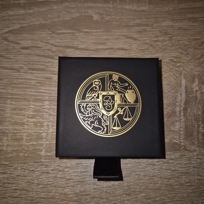 RYAN HOLIDAY MEDALLION THE OBSTACLE IS THE WAY DAILY STOIC STORE NEW