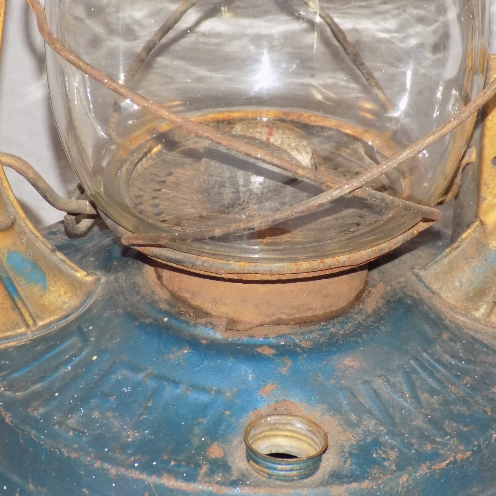 Vintage Dietz No. 2 D-Lite Kerosene Lantern  Dietz N. Y. USA