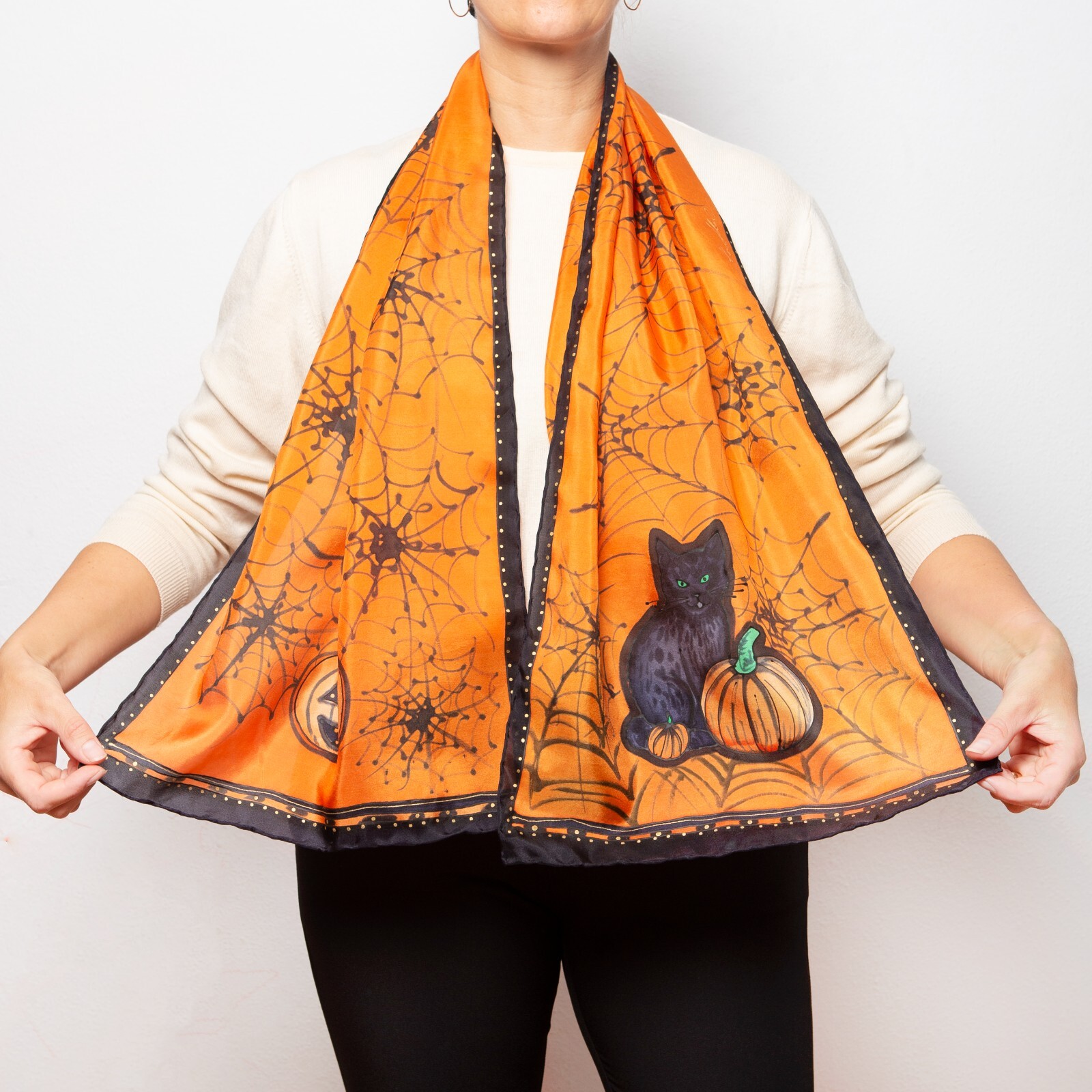 HEUGN SILK SCARF 希少品 美品 HEUGN SILK SCARF 希少品 美品 - メルカリ