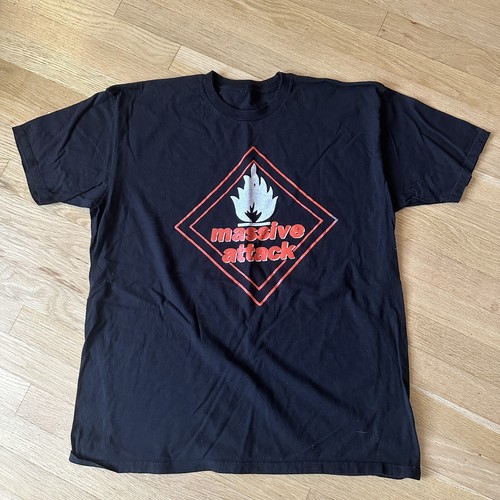 vintage Massive Attack YRG T-Shirt 2014 US Tour Parking Lot