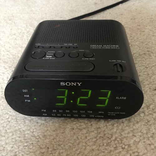 Vintage Sony Dream Machine Digital Radio Alarm Clock/ICF-C218/TESTED