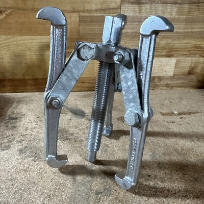 Vintage Drop Forged Jaw Gear Puller 3 Jaw  6''  (150 MM) Forged Steel Heavy Duty