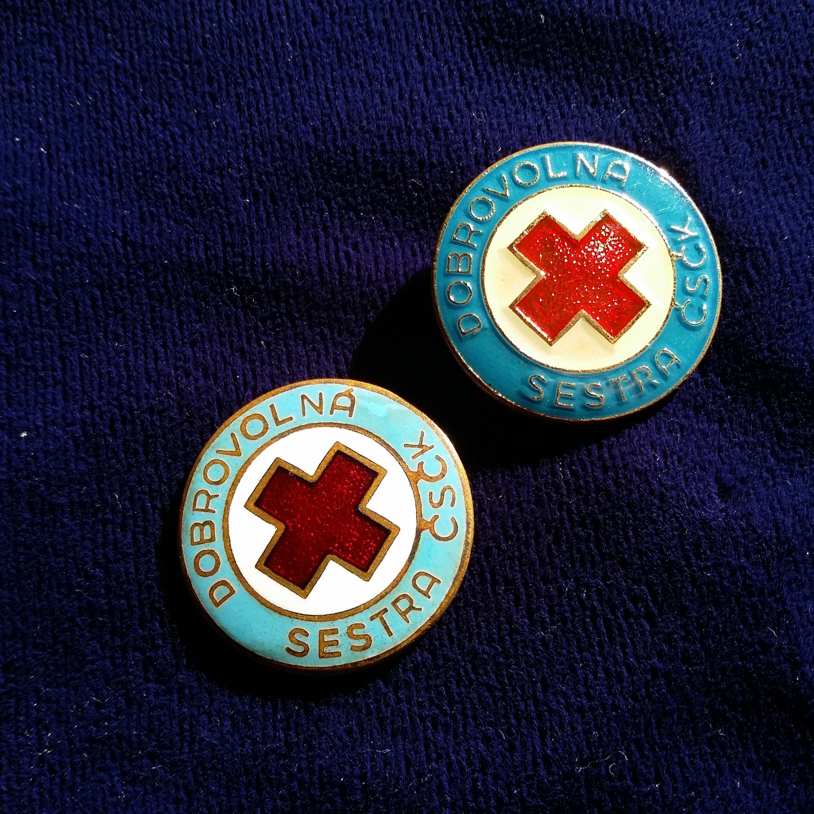 2 Vintage Red Cross Pin Dobrovolna Czechoslavakia Sestra CSCK Nurse READ