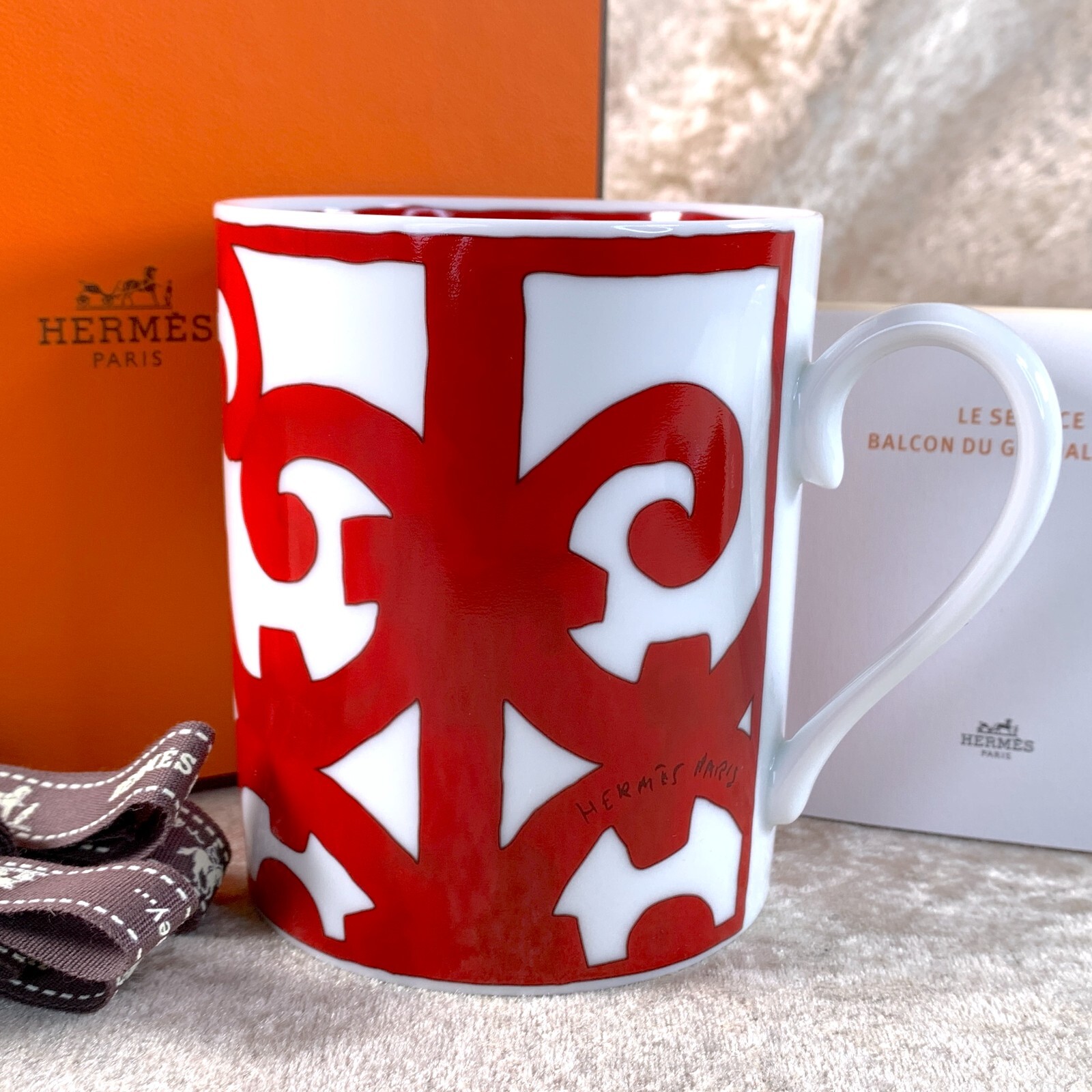 Hermès Bowl du Guadalquivir 赤２個 Hermès Red And White Porcelain Balcon Du Guadalquivir Cereal