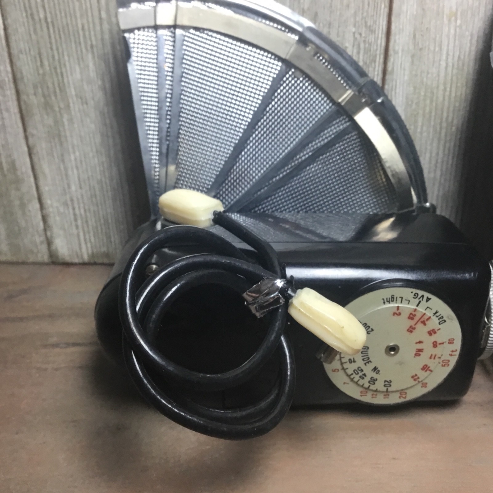 Vintage Ricoh Folding Fan Flash Unit B-4 with Case Shoe Mount PHOTOGRAPHY