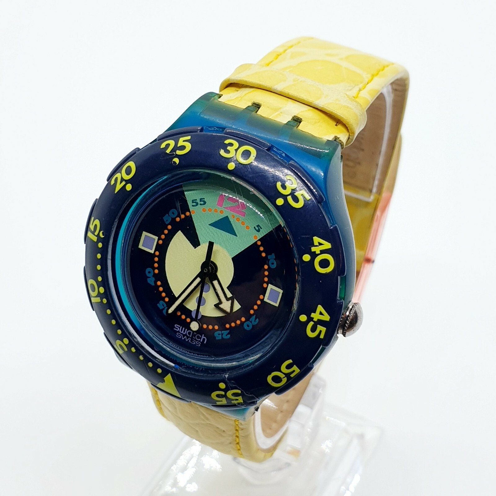 1991 Swatch Scuba 200 Yellow Leather Strap Watch, Vintage 1991 Swatch Scuba 200 Yellow Leather Strap Watch, Vintage