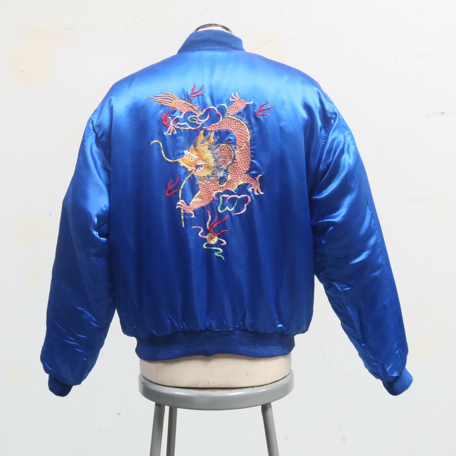 ジャケット・アウター american vintage 1958 souvenir jacket Vintage New 80s Satin Dragon Souvenir Jacket Mens Size M