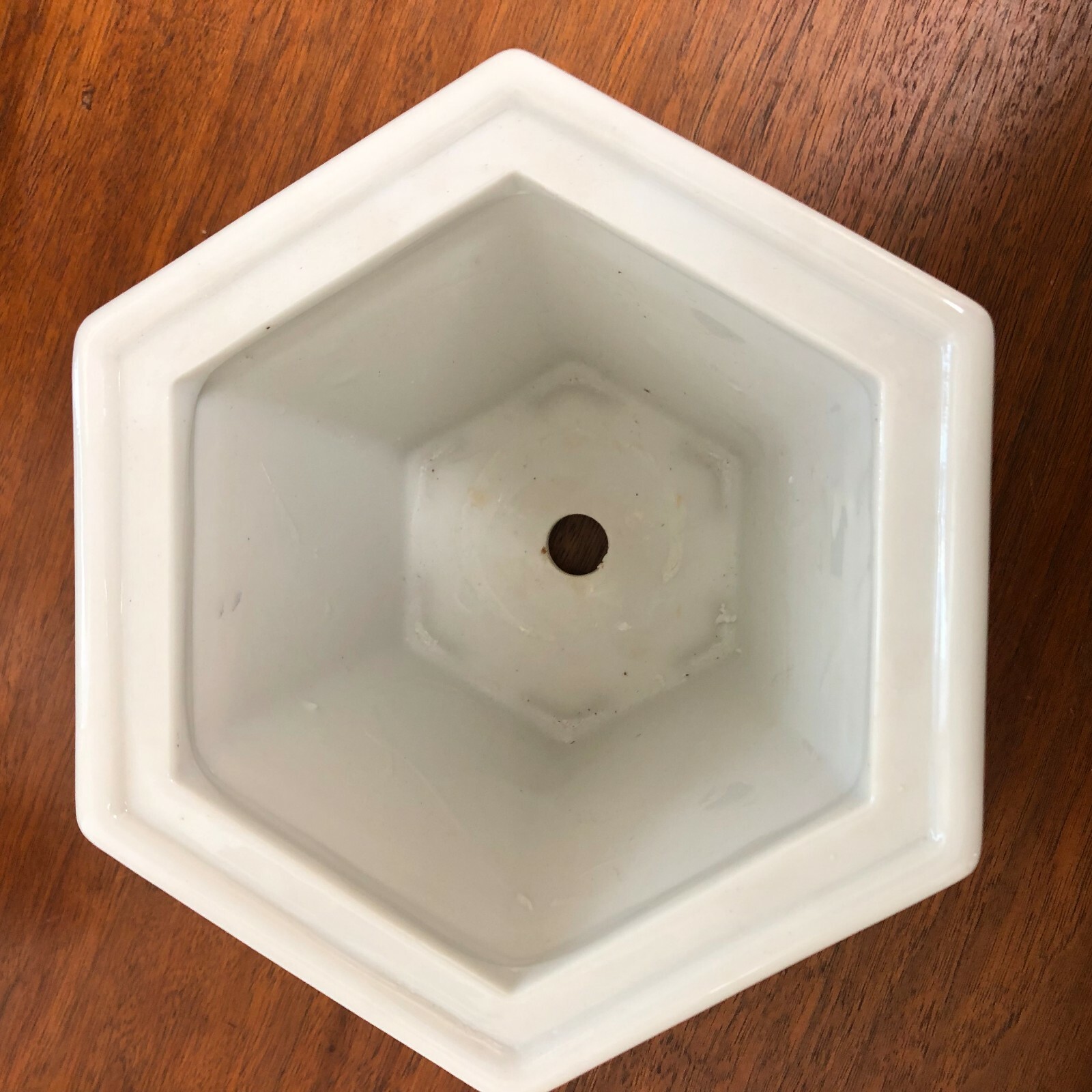 ANDREA BY SADEK CHINOISERIE FLORAL PORCELAIN PLANTER AND SAUCER